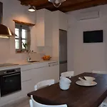 Traditional بيت للعطل *