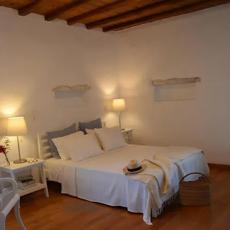 Traditional パロス島